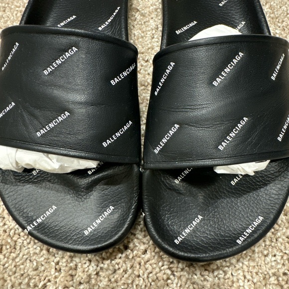 BALENCIAGA NAPPA MI-BRILL IMPRIME LOGO SANDAL. Size 41 - Picture 3 of 4